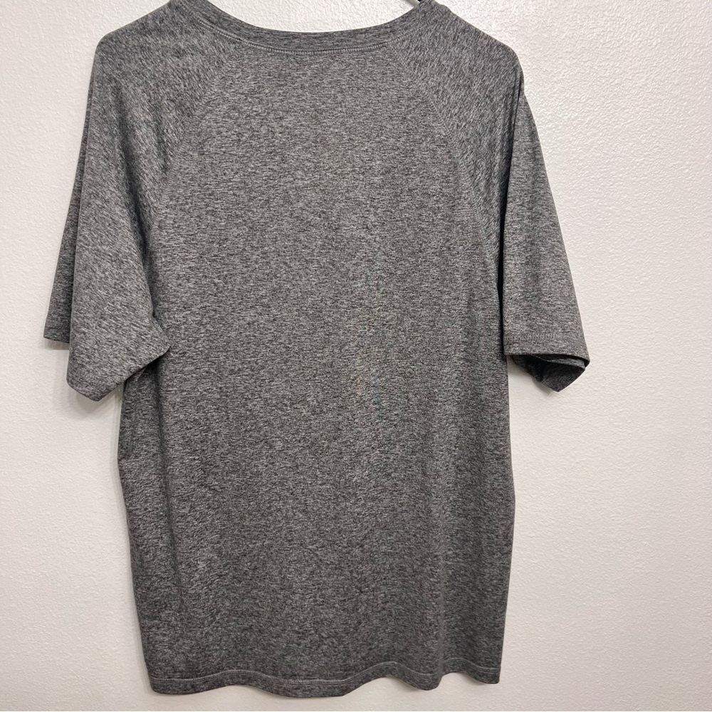 ZeroXposur Heather Gray Men's Short Sleeve Tee - Picture 6 of 8